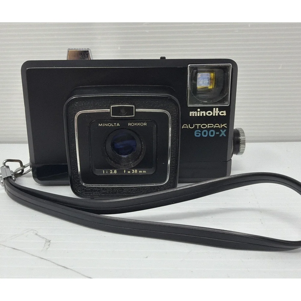 Minolta Autopak 600-X 35mm Film Camera - Tested Camera Only Working Clean